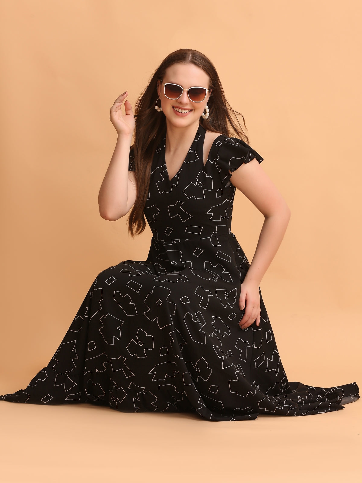 Savannah Black Maxi Dress