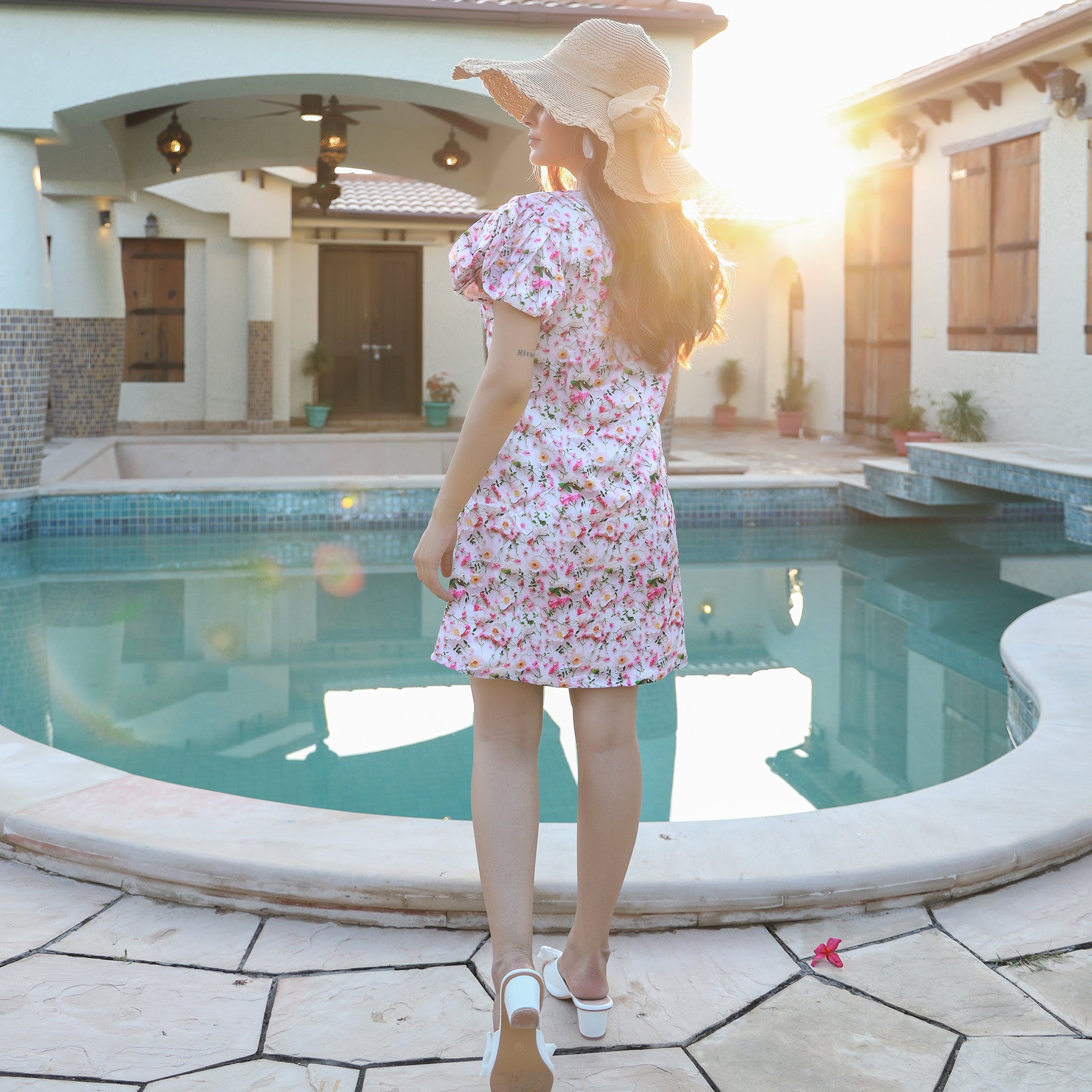 Larisa Floral Short Dress