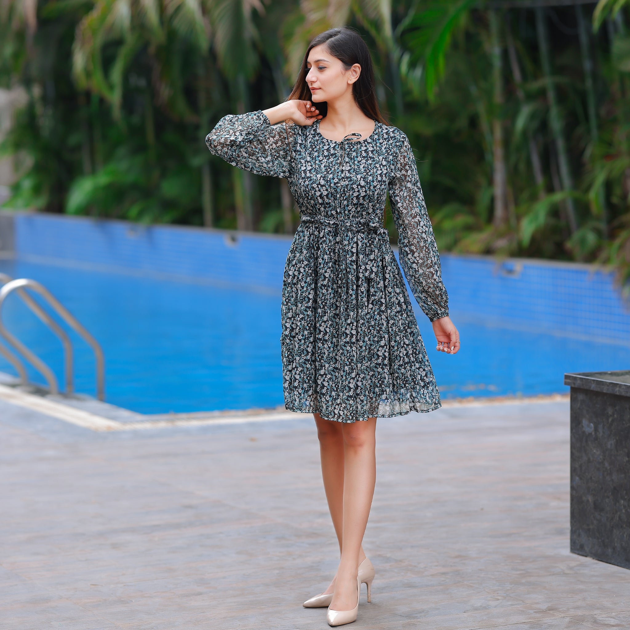 Hendrika Floral Short Dress